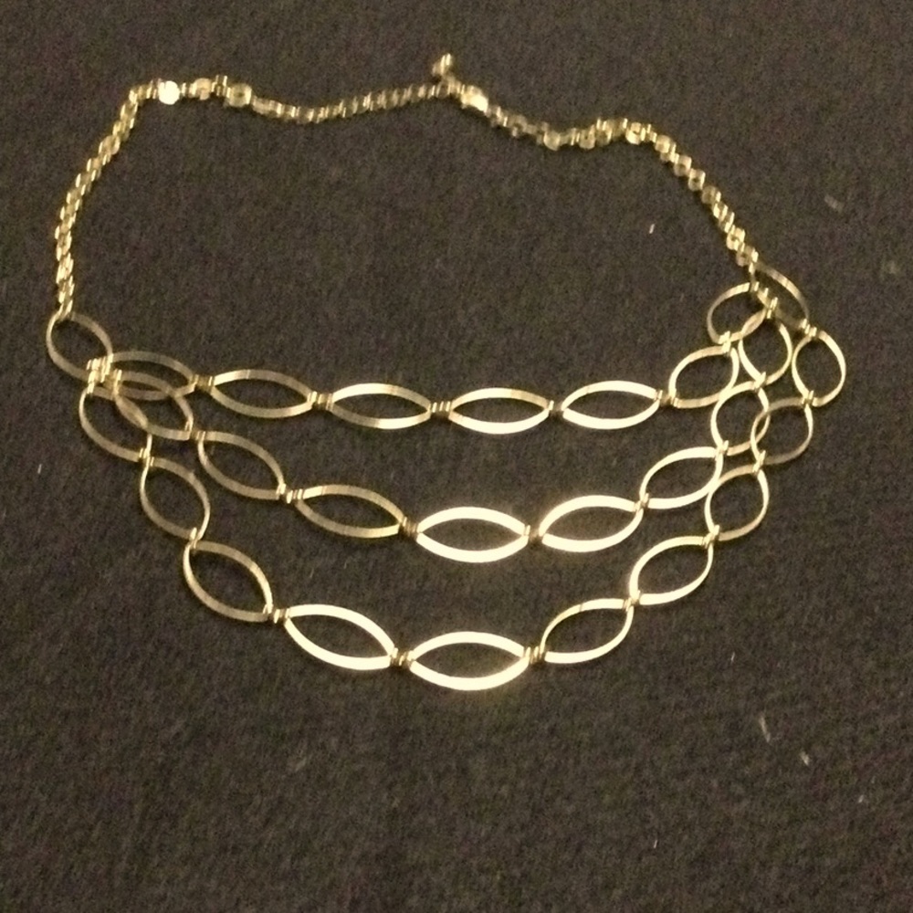 Avon Long Gold tone link necklace